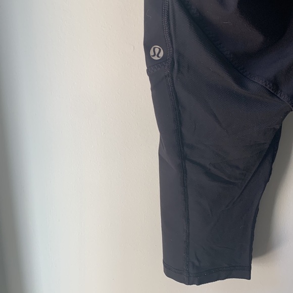 Cropped Lululemon Leggings 25” - Picture 3 of 3